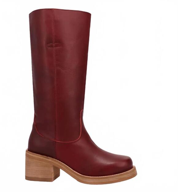 DINGO Shoes - NEW DINGO women's vagabond leather boot in merlot